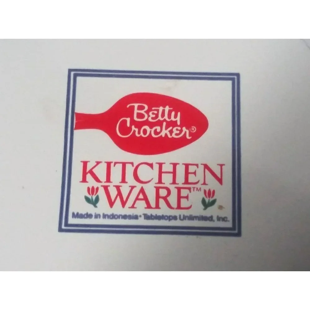 Vintage betty Crocker Enamel Sauce pan white printed 1 qt wood handle HTF RARE